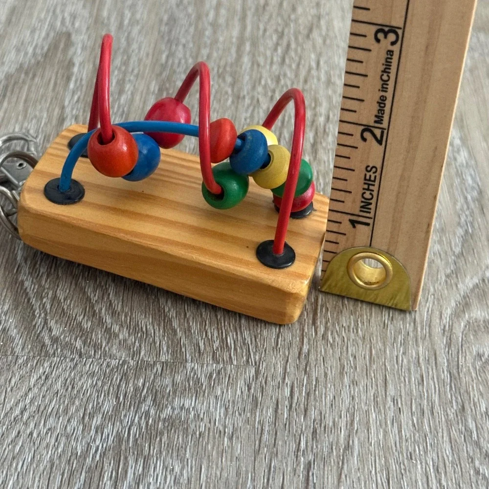 VTG 2000 Maxim Enterprise Wooden Bead Maze Keychain Fidget Toy 35502 Multicolor
